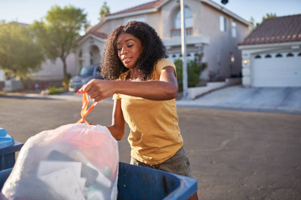 Best Construction Debris Removal  in Cary, IL